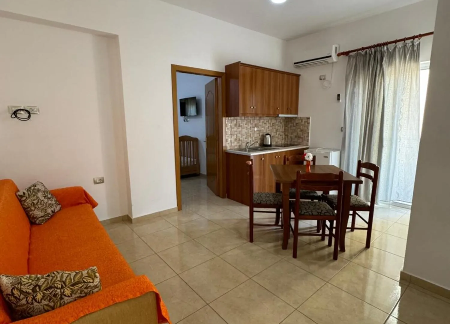 Aleksander Aparthotel Ksamil