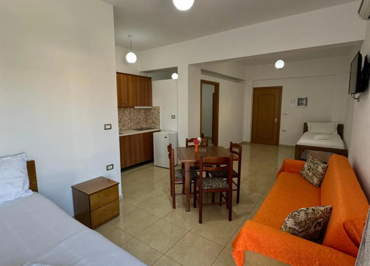 Guest house Aleksander Aparthotel Ksamil