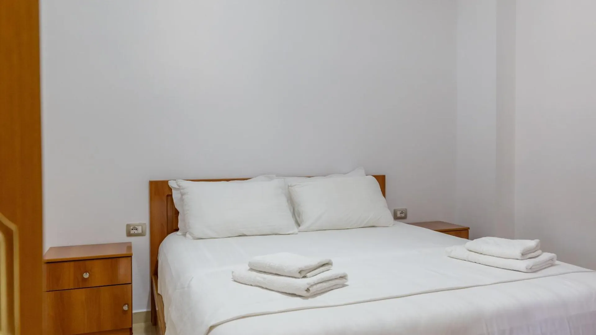 Aleksander Aparthotel Ksamil Guest house