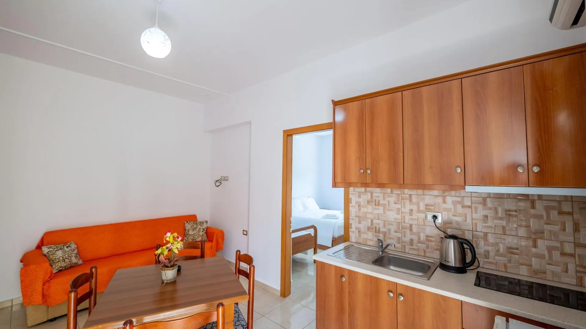 Guest house Aleksander Aparthotel Ksamil