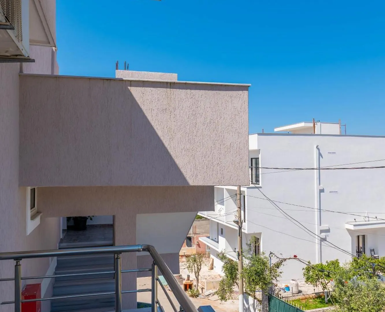 Aleksander Aparthotel Ksamil