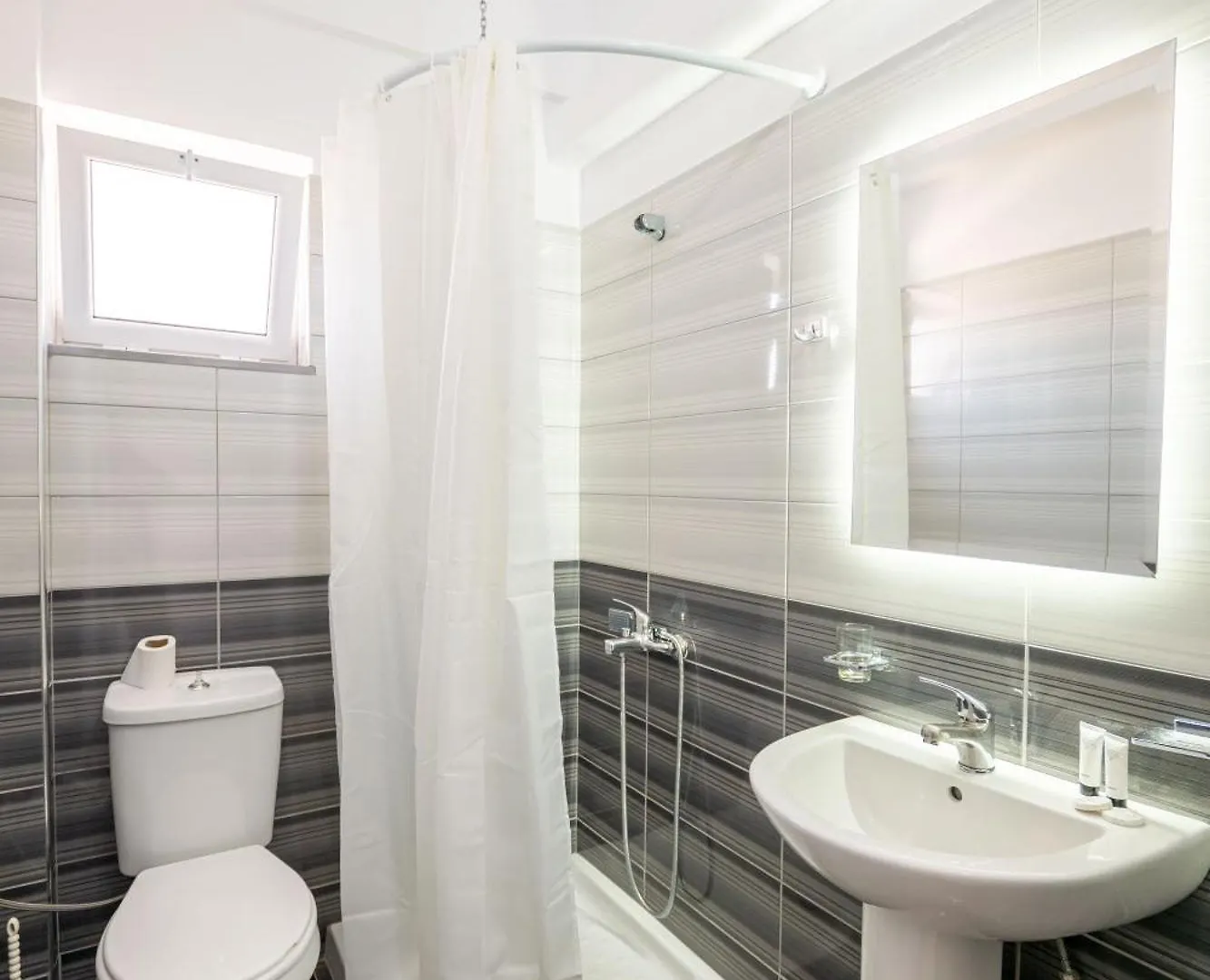 Aleksander Aparthotel Ksamil Albania