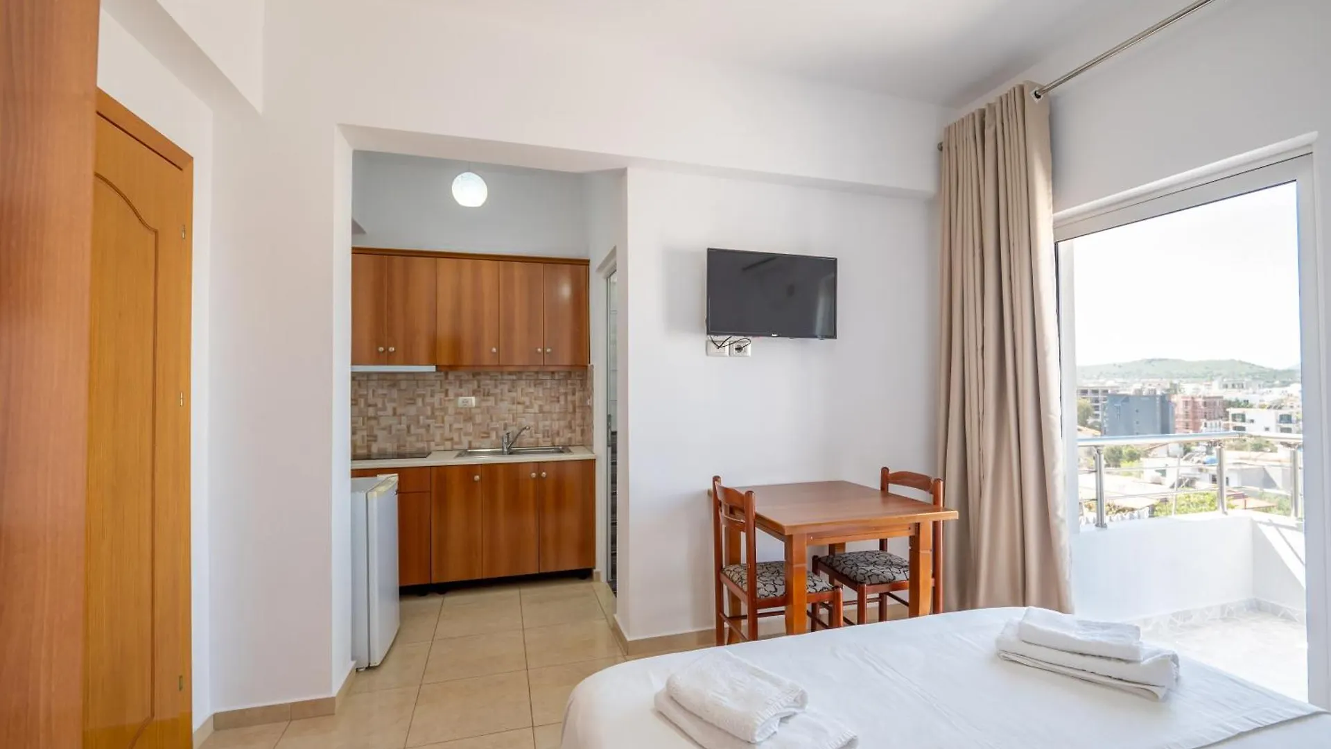 Aleksander Aparthotel Ksamil Guest house