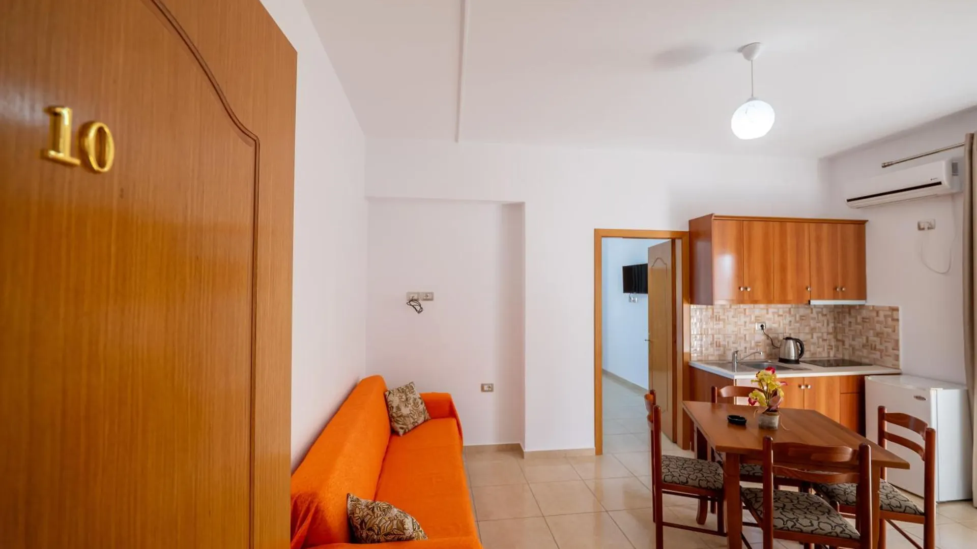 Guest house Aleksander Aparthotel Ksamil