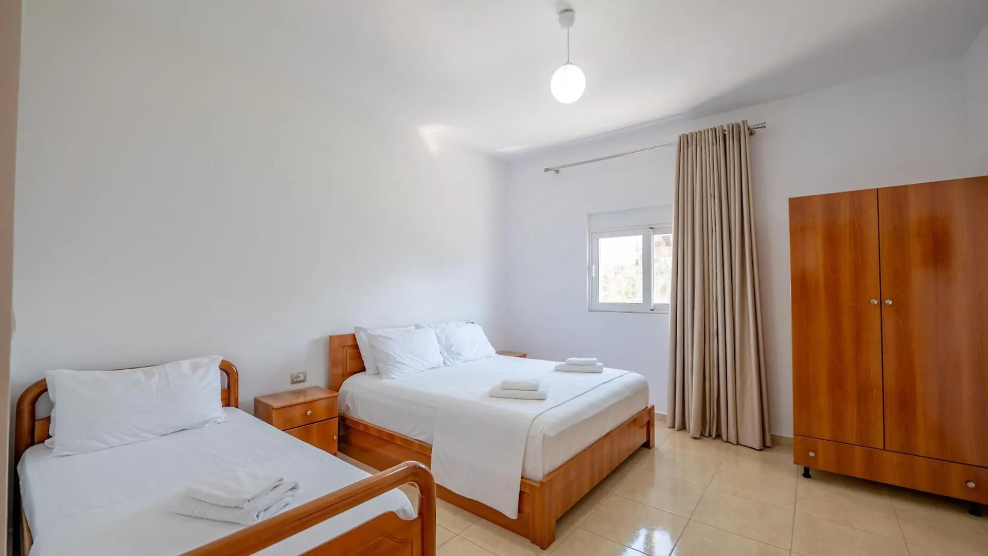Aleksander Aparthotel Ksamil 3*,