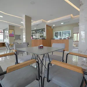 Kroi Hotel