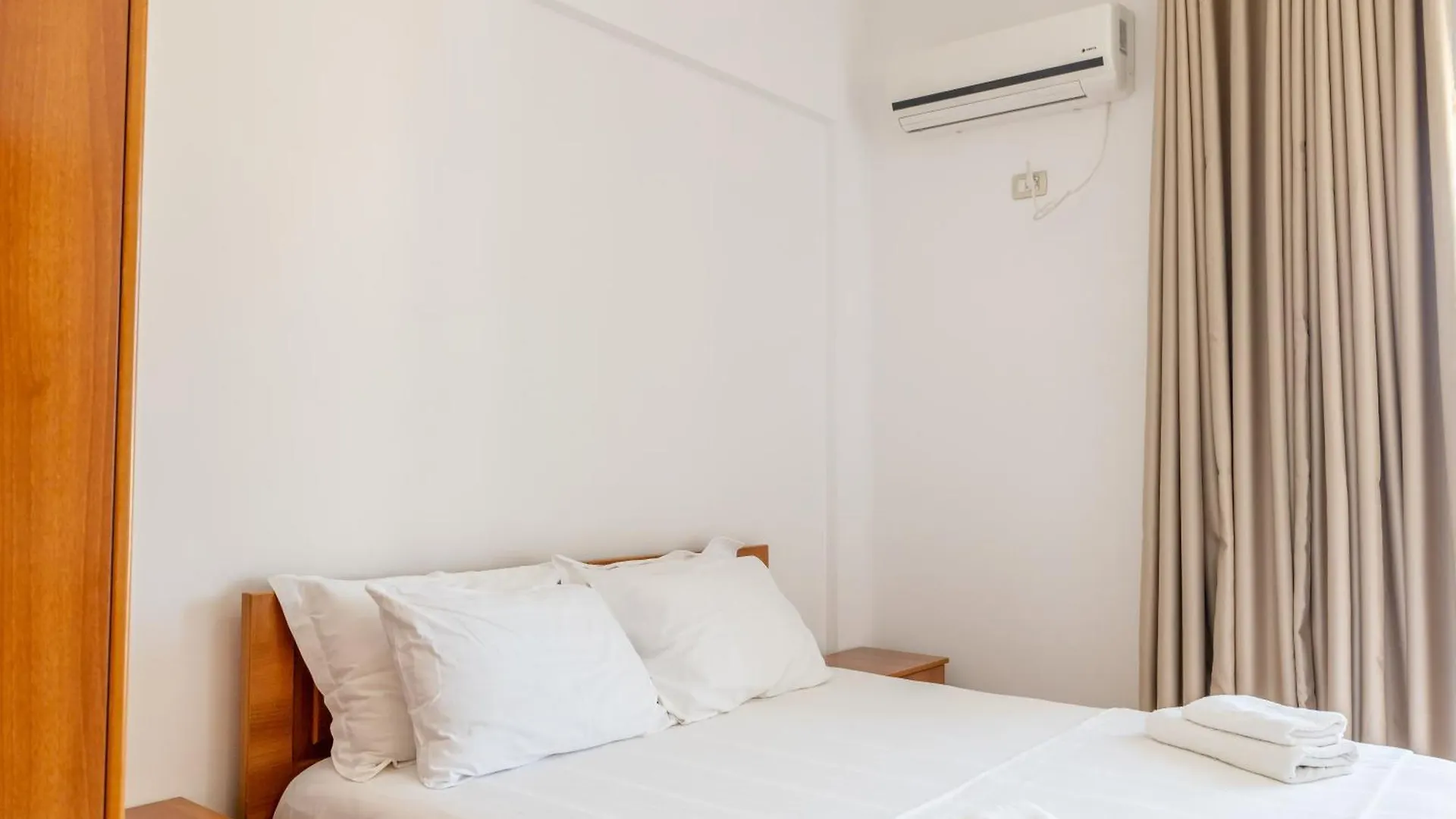 Aleksander Aparthotel Ksamil